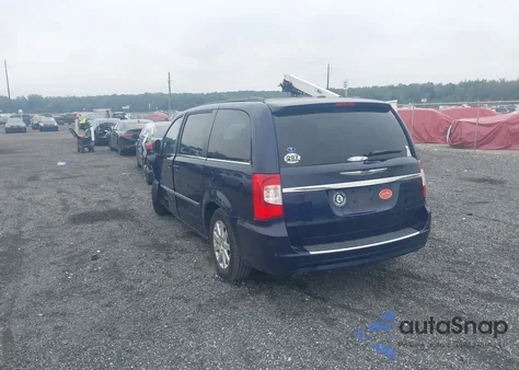 2013 Chrysler Town & Country Touring z USA, uszkodzony, nr VIN 2C4RC1BG8DR796846